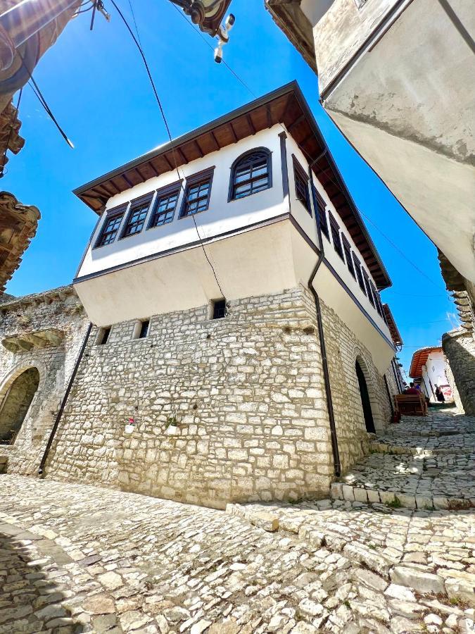 Villa Athina In Berat Castle - Since 1741 Εξωτερικό φωτογραφία