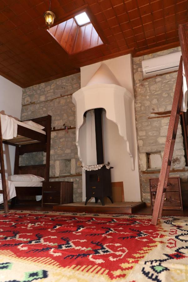 Villa Athina In Berat Castle - Since 1741 Εξωτερικό φωτογραφία