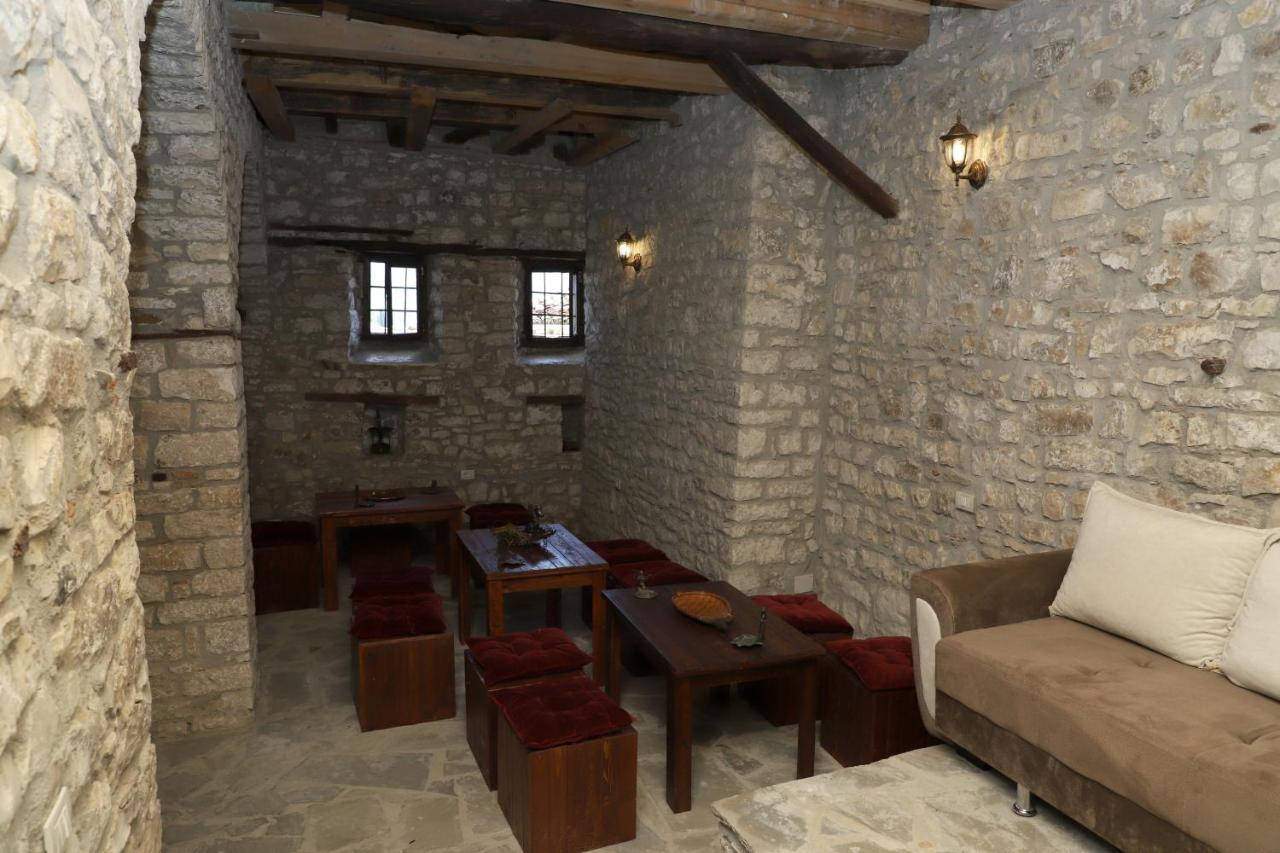 Villa Athina In Berat Castle - Since 1741 Εξωτερικό φωτογραφία