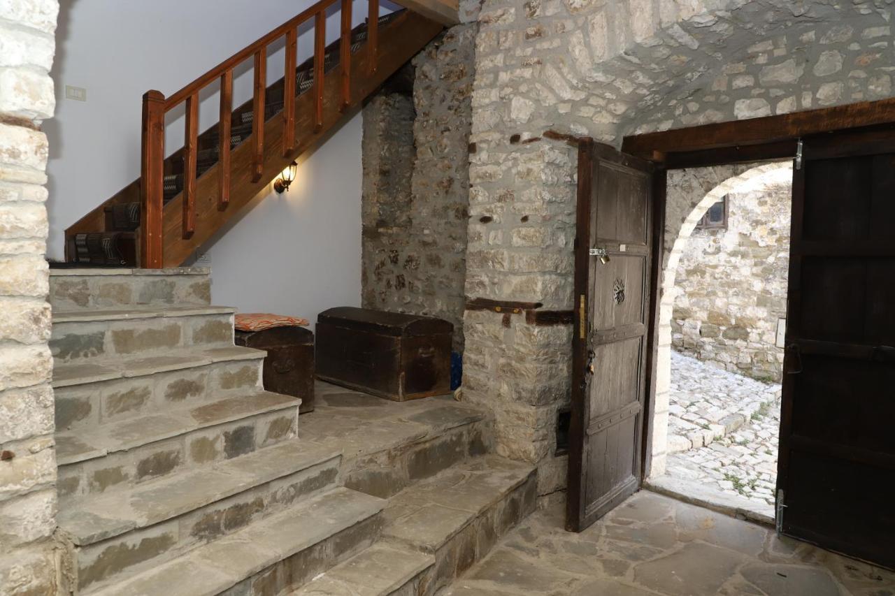 Villa Athina In Berat Castle - Since 1741 Εξωτερικό φωτογραφία
